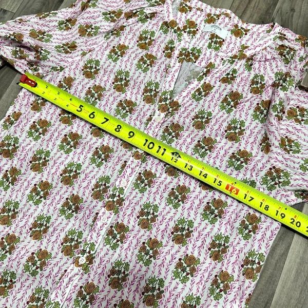 UNTUCKit Carrie Cotton Raglan Sleeve Blouse Pink Green Floral Medallion Size M - Image 5