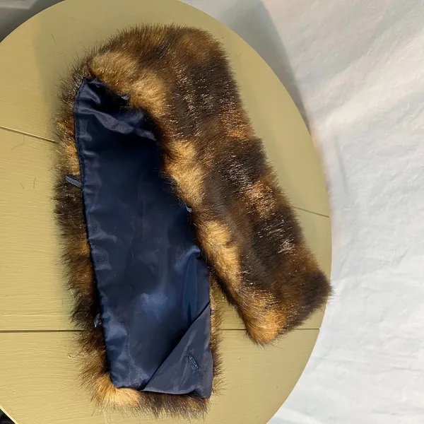 Vintage Faux Fur Collar Wrap – Striped Brown Black Fur Blue Lined Stole - Image 6