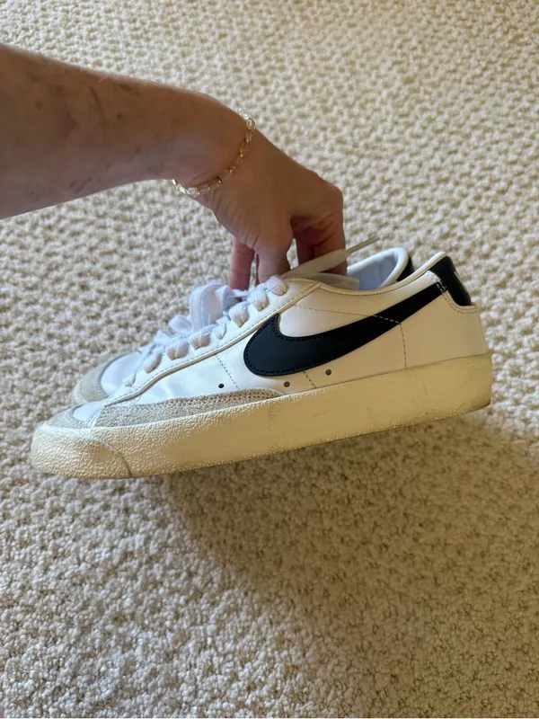 Nike Blazer Low ‘77 womens - Image 2