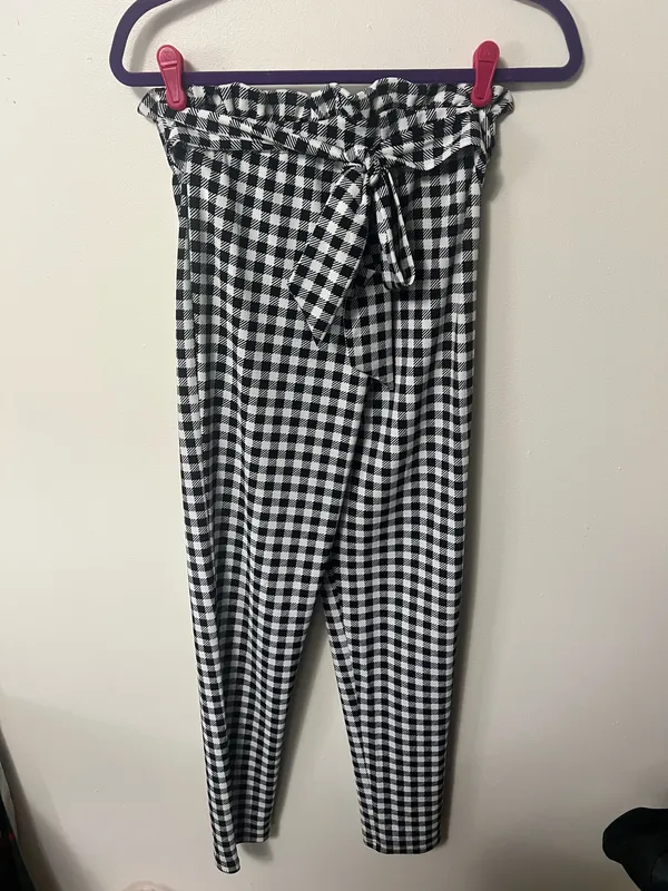 Shein High-Waisted Pants - Image 3