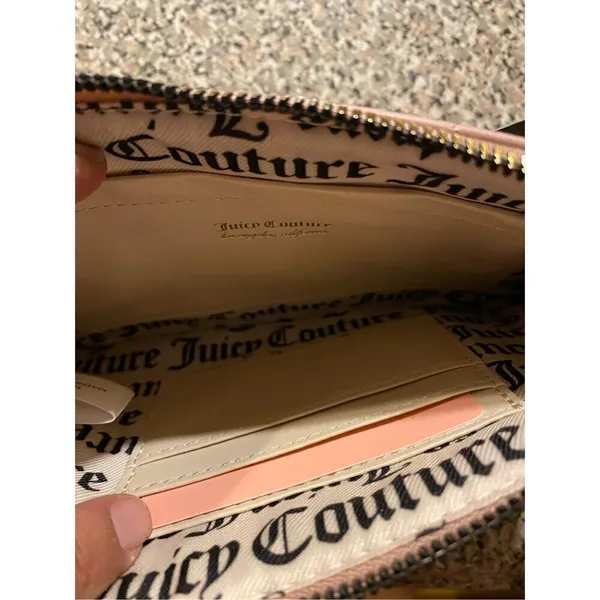 Juicy Couture Dusty Blush Quilted Diamond Faux Leather Wristlet NWT - Image 5