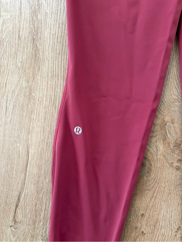 lululemon Base Pace High-Rise Running Tight 25” – Mulled Wine – Size 14 - Image 3