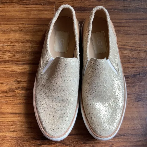 UGG Adley perforated stardust‎ slip on shoes gold size 6 - Image 3