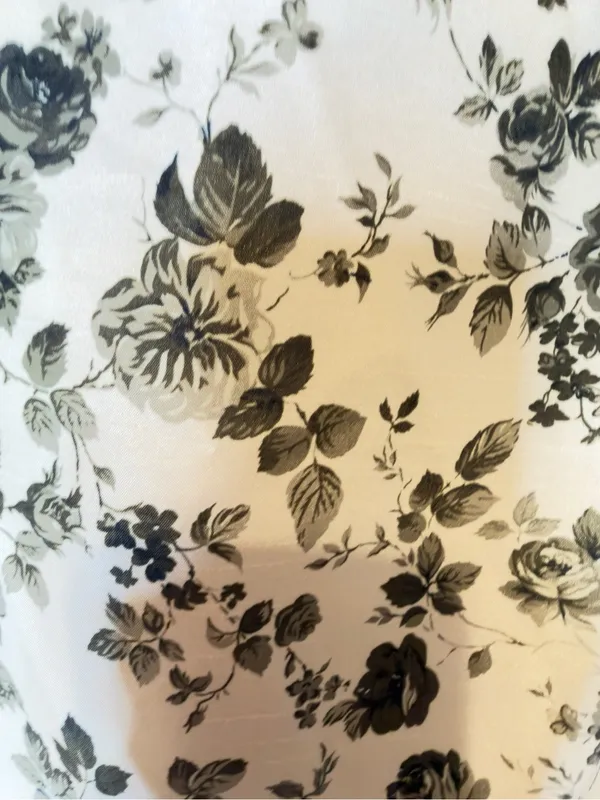 TUCKERNUCK Faded Roses Bouvier Blouse Size Medium - Image 9