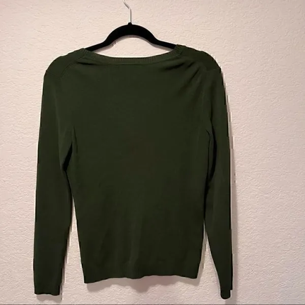 *30of3*‎ NWOT. Ann Taylor. Loft. Forest green button down cardigan. Small size. - Image 4