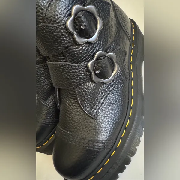 Dr. Martens Women's Devon Flower Buckle Black Leather Platform Boots Size 7 - Image 5