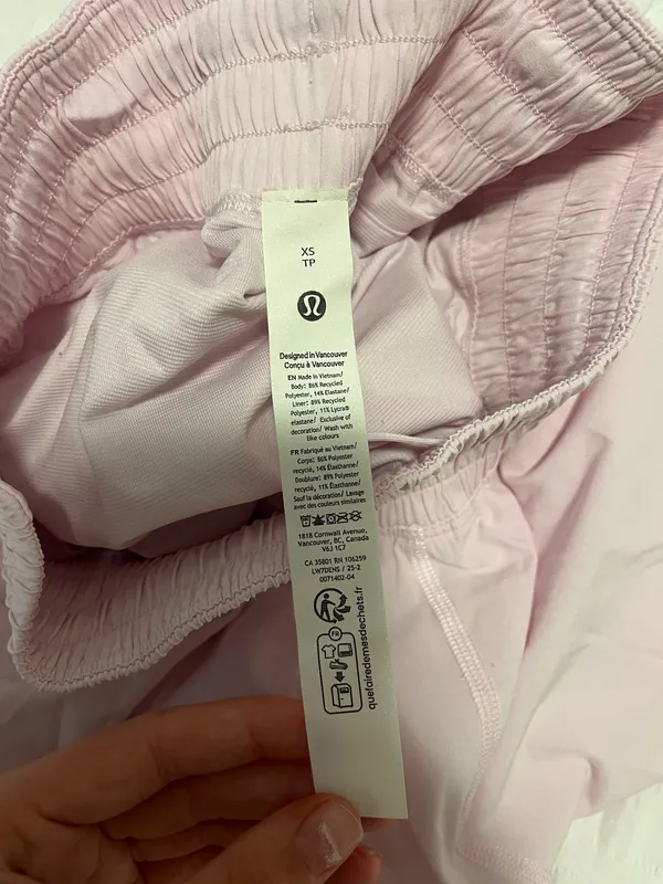 Lululemon Shorts 3" - Image 4