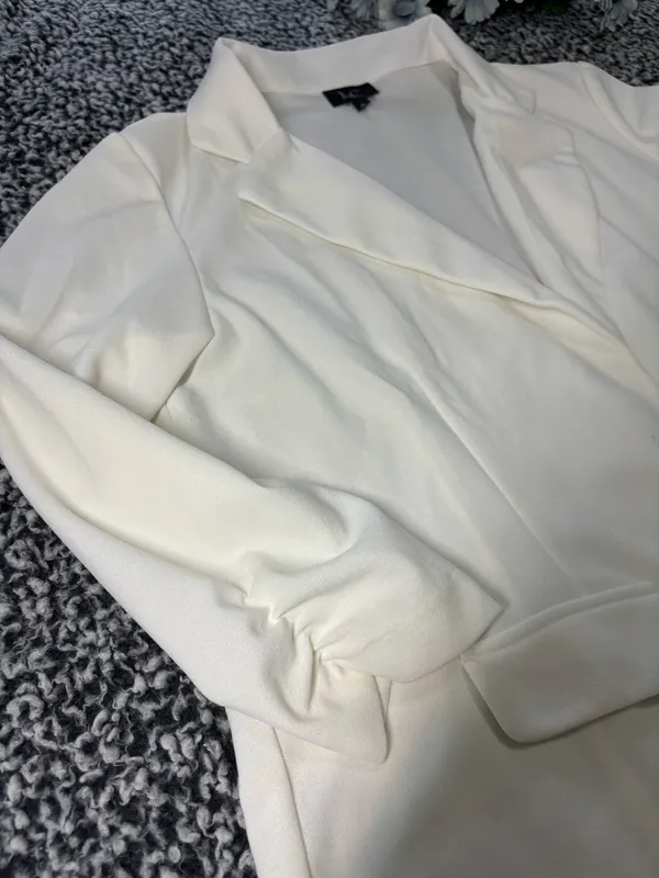 Single-Breasted Blazer ,Ruched 3/4 Sleeves , notched lapels -White XL - Image 3