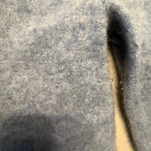 Tahari V-Neck 100% 2-Ply Cashmere Sweater Light Blue Women Size L - Image 5