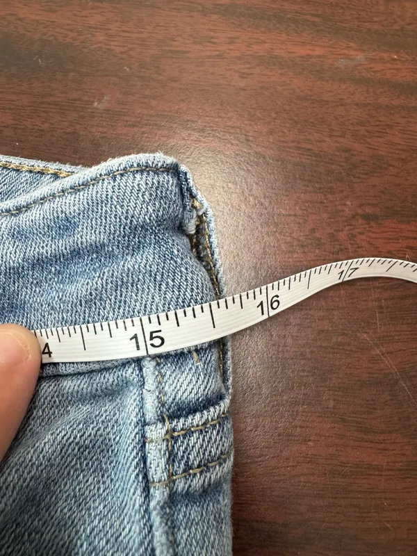 Levi’s 711 Skinny Jeans Size 28 - Image 7