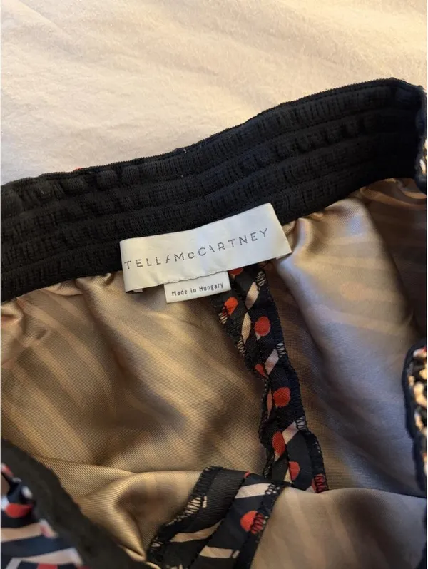 Stella McCartney matches print shorts - Image 3