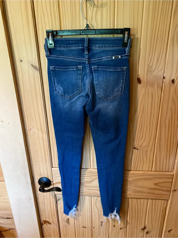 Kancan Jeans distressed jeans size 0/23 frayed hem - Image 4