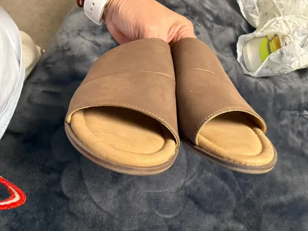Catherine Malandrino brown leather slides #leather #slides - Image 4