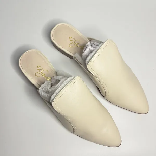 42 GOLD by Chinese Laundry Rue Pointed Toe Mules in Ecru Soft Leather - Image 6