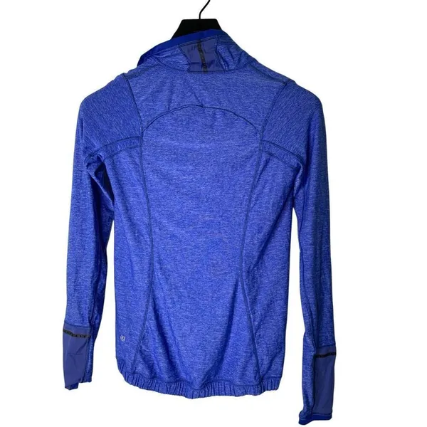Lululemon Pace Pusher 1/2 Zip women's size four - Image 2