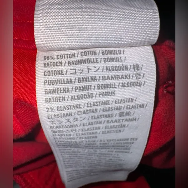 Abercrombie red shorts size 00 - Image 5