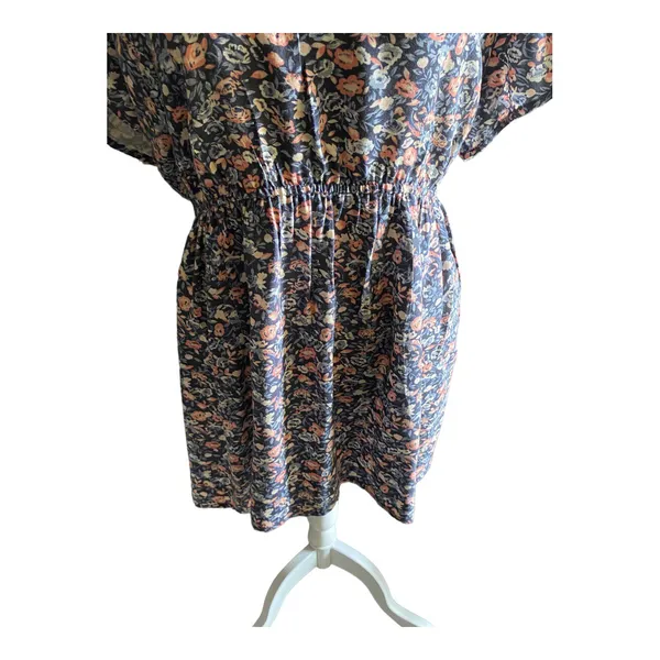 Torrid Beautiful floral babydoll tunic, short sleeves.m, cross back - Image 3