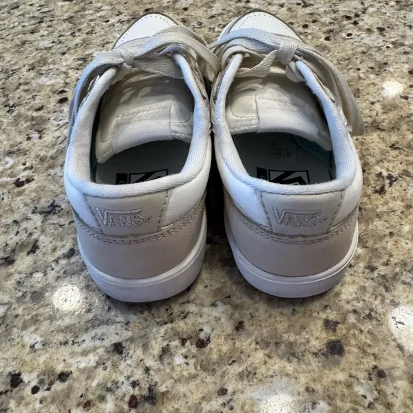 Vans ivory and White tan Sneakers Classic Skate Style Womens 6.5 Mens size 5 - Image 2