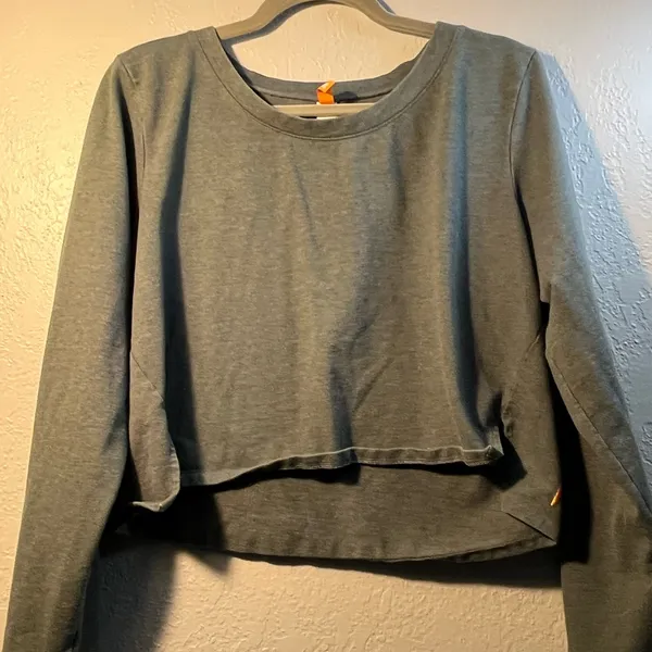 Lucy Gray Long Sleeve Top Size Large Crew Neck Causal Relaxed Fit - Image 3