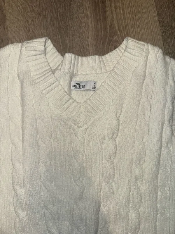 Hollister Sweater Vest White - Image 4