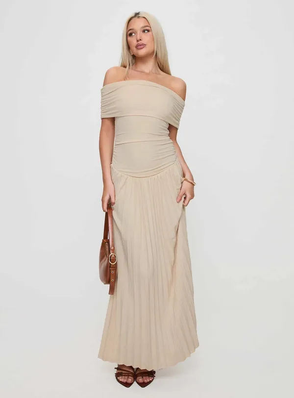 NWT lioness field of dreams oatmeal maxi dress. Size Medim - Image 5
