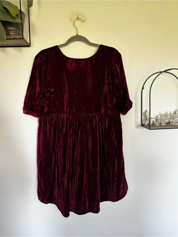 NWT‎ Natural Life Burgundy Crushed Velvet Short Sleeve Babydoll Mini Dress XS/S - Image 2