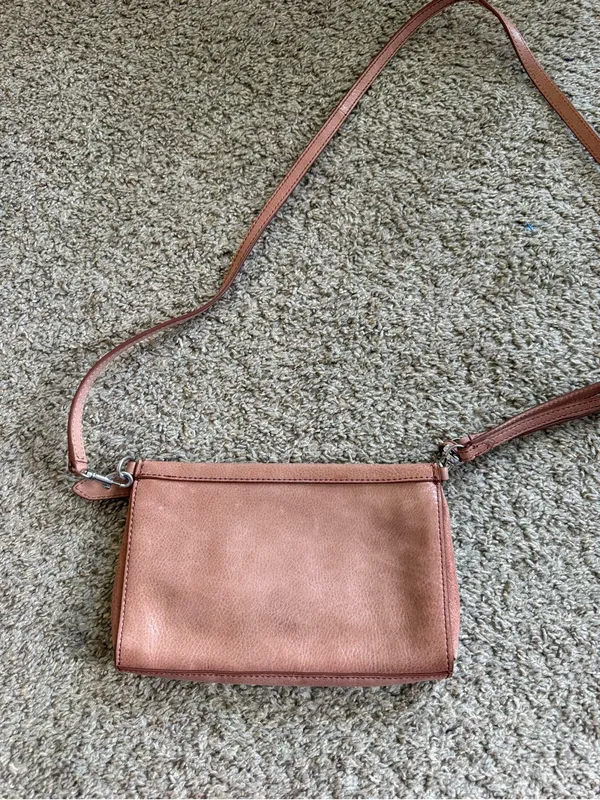 Frye Reed Leather Wristlet Crossbody in Dusty Rose - Image 4