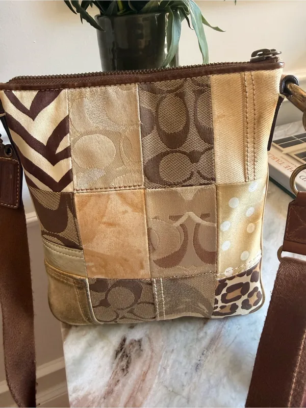 Coach Vintage Y2K Patchwork Bag Tan Crossbody‎ Swingpack - Image 3