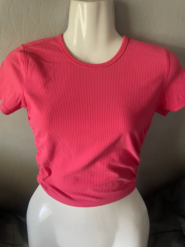 Lululemon All It Takes Short-Sleeve Shirt Nulu Lip Gloss - Image 9
