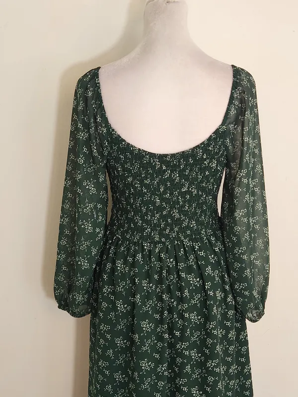 Hollister Dark Green and White Floral Midi Dress Size Small Wedding Guest Dress - Image 5