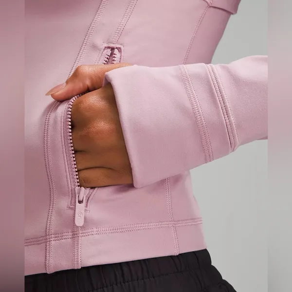 Lululemon Define Cropped Jacket NULU ROSE BLUSH SZ 6  Mint EUC - Image 4