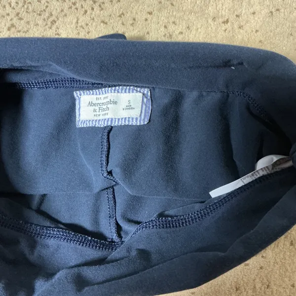 Abercrombie & Fitch Y2K Foldover Yoga Shorts Womens Small Navy Blue Preppy Crest - Image 4