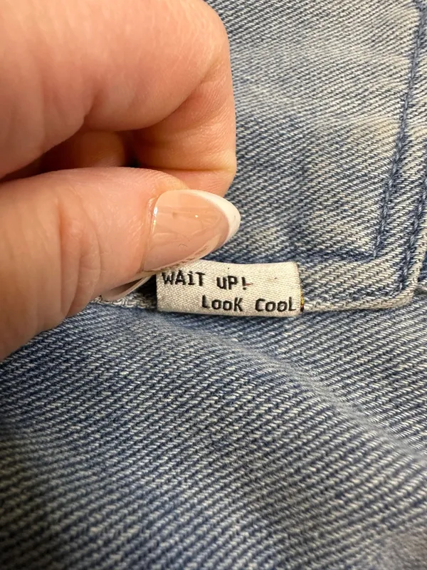 Delia*s Light Wash Jeans Small Relaxed Fit Y2K Denim - Image 9
