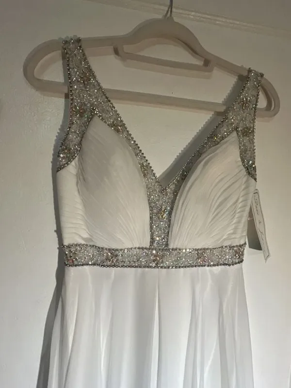 Dave & Johnny White Beaded V-Neck Long Formal Dress - Image 3