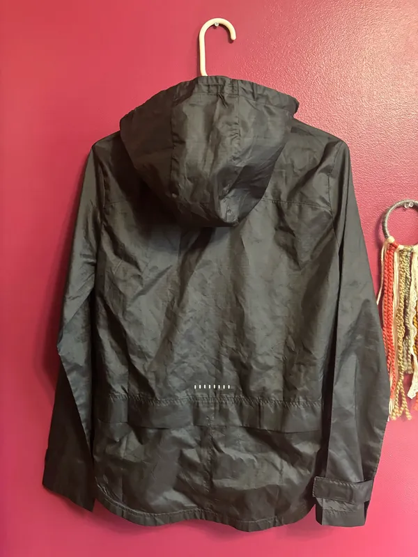 Women’s Nike running black lightweight jacket  - Image 8