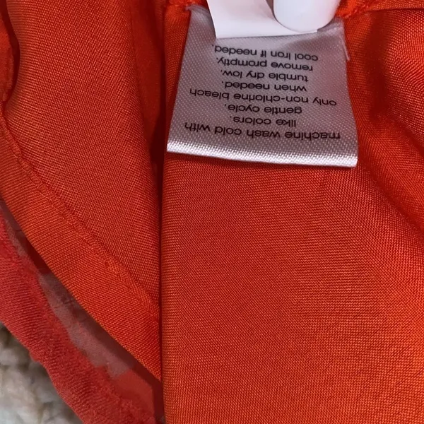 Elizabeth and James tangerine color top size XXlarge - Image 9