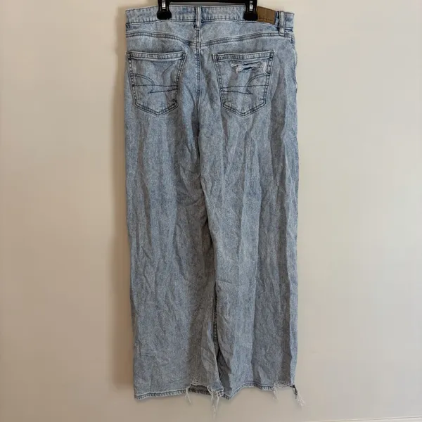 american Eagle wide leg light wash denim blue jeans 10 r Baggy Distress Skater - Image 3