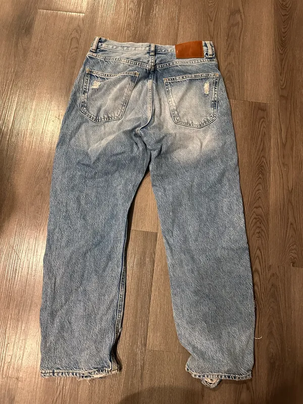 ZARA High-Waisted Distressed Jeans - Image 2