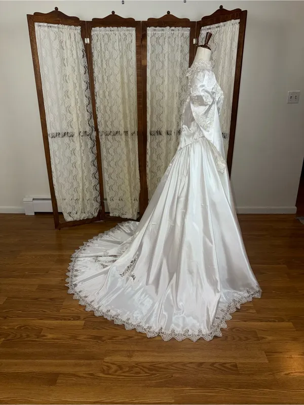 Beautiful Vintage 90s Beau Crystal White Satin Wedding Gown - Image 3