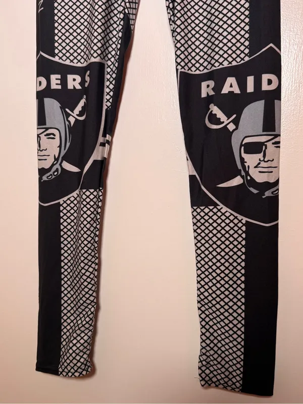 Source Unknown Raiders Limited Edition Graphic Leggings in Black and Gray Small - Image 2