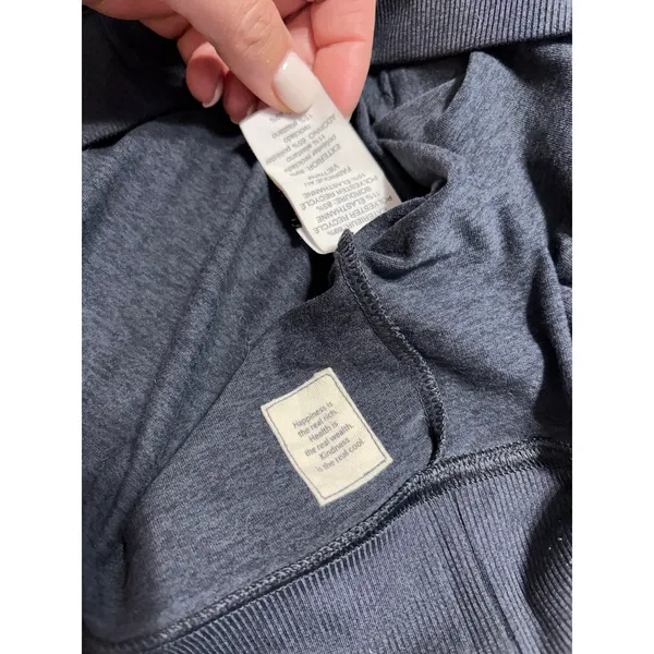 Vuori Halo Mini Full Zip Hoodie Women's Size XL Dark Gray Soft Athleisure - Image 4