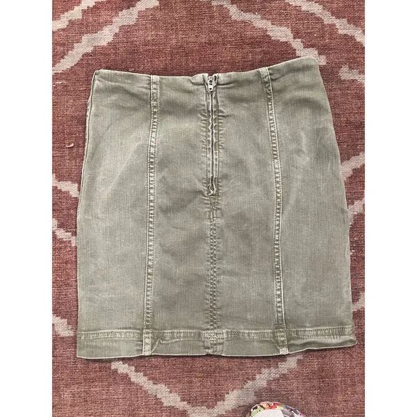 Free People Modern Femme Olive Green Denim Mini Skirt Size 0 Y2K - Image 3