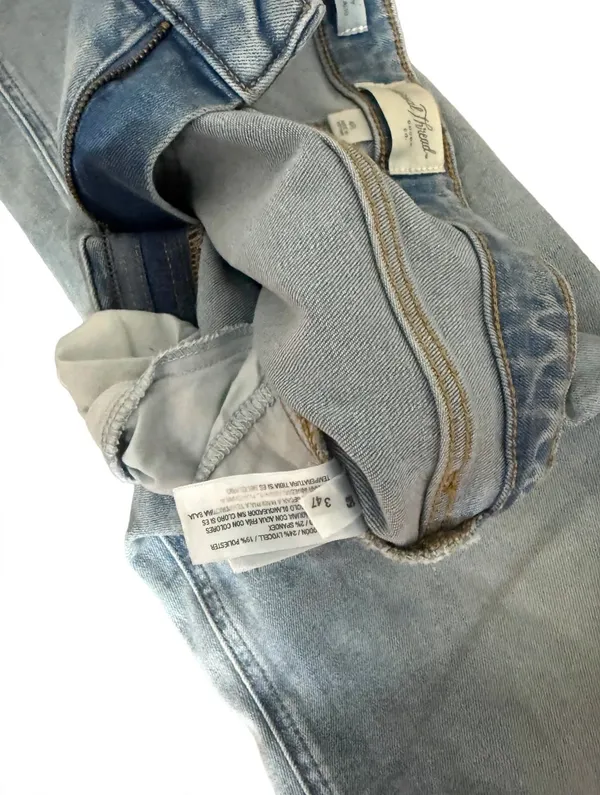 Women's High-Rise Everyday Skinny Jeans - Light Wash - Image 4