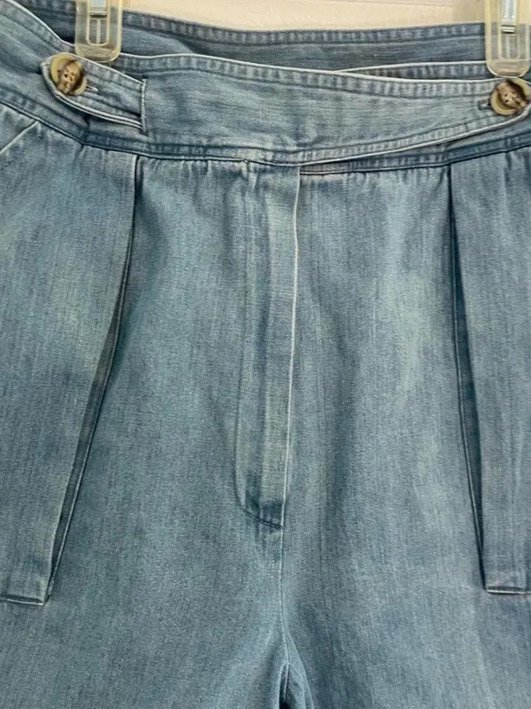 Petite Sophisticate Women's 10 Vintage 100% Cotton High Waisted Denim Shorts - Image 2