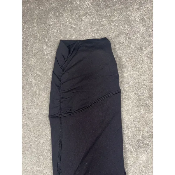 lululemon black leggings Size 8 ruched 25in Pockets - Image 2
