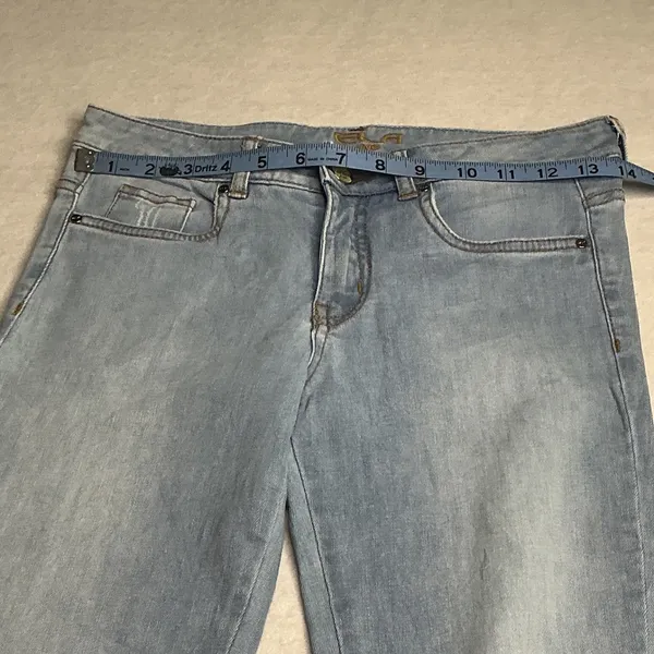 ELA Jeans Womens Light Wash Distressed Flare Jeans SZ 6 Raw Hem Distressed Knee - Image 7