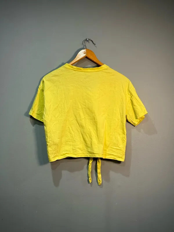 Yellow Levi's Knotted S/S Tee Size M VGUC - Image 4