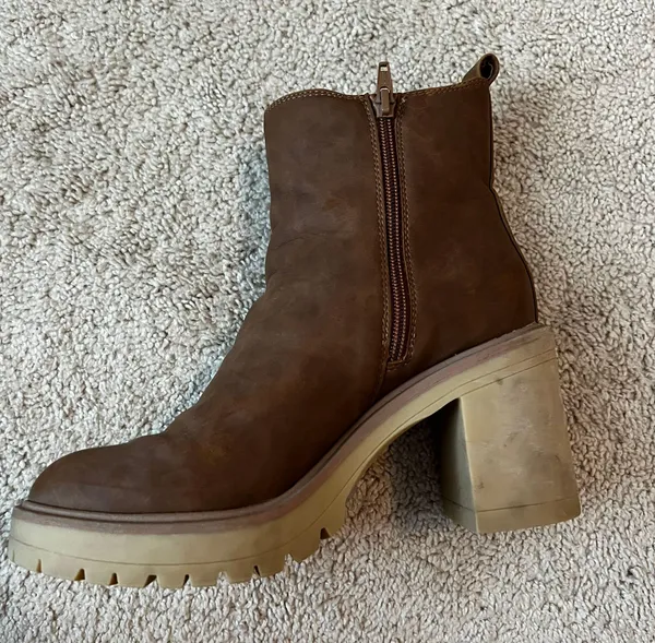Dolce Vita Ankle Booties Brown Size 8.5 - Image 4
