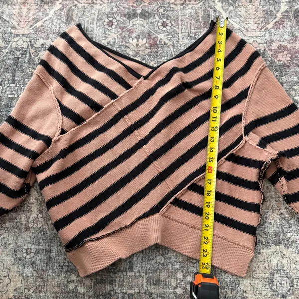 We‎ The Free Crossroads free People Striped Crossover Knit Sweater Tan Black L - Image 4