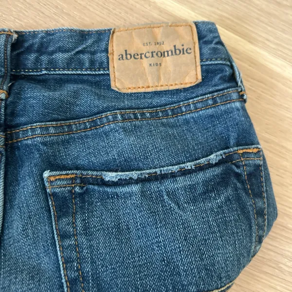 Blue Abercrombie Jeans - Image 7